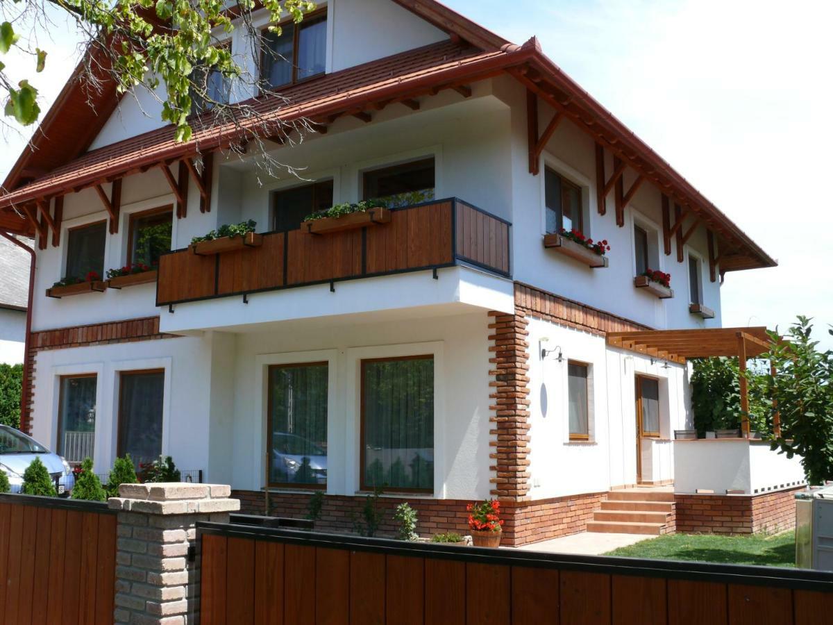 Sára Apartman Hévíz Kültér fotó